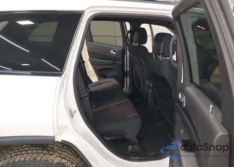 2020 Jeep Grand Cherokee Upland 4X4 from USA, damaged, VIN 1C4RJFAG2LC149290